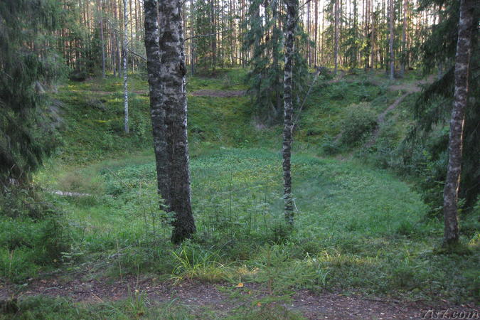 Põrguhaud Meteorite Crater in Ilumetsa