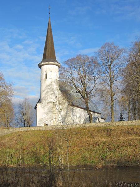 Lüganuse church