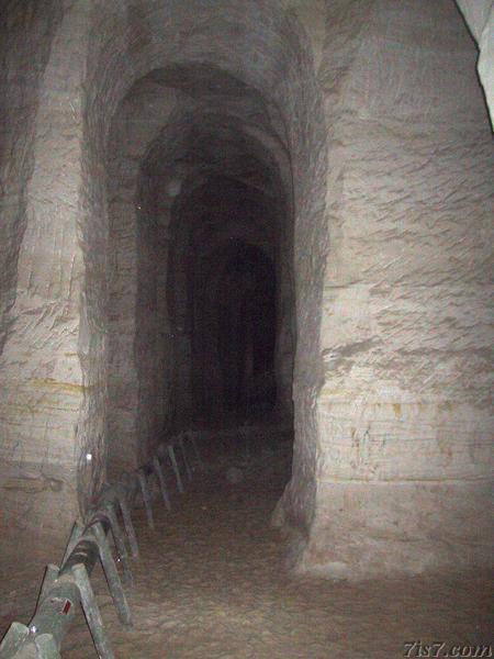 Inside Piusa Sand Caves
