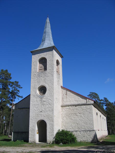 Emmaste church
