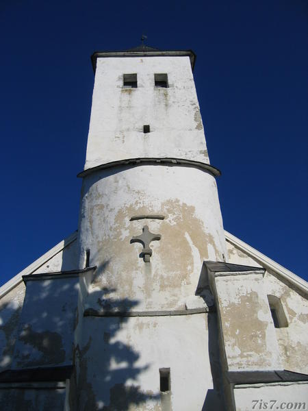 Photo of the front of Harju-Risti's Gothic style Church