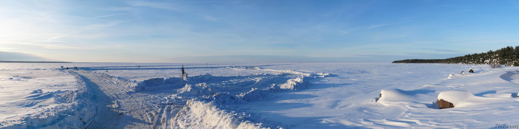 Departure point of ice road (Saaremaa side)