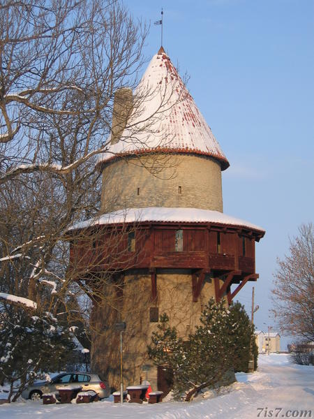 The solitary tower-stronghold of Kiiu