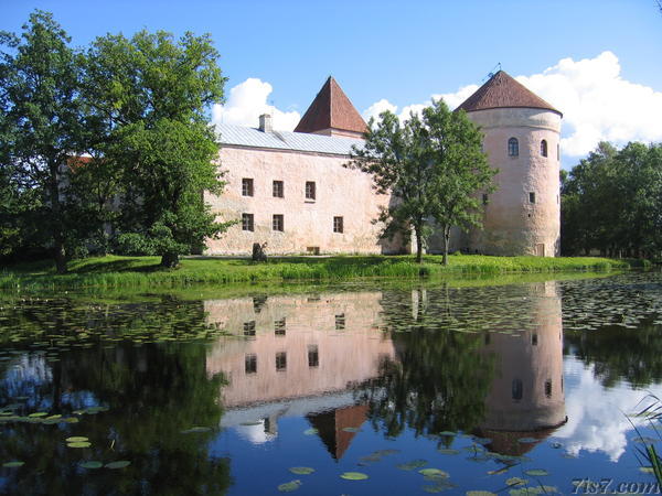 Koluvere Castle