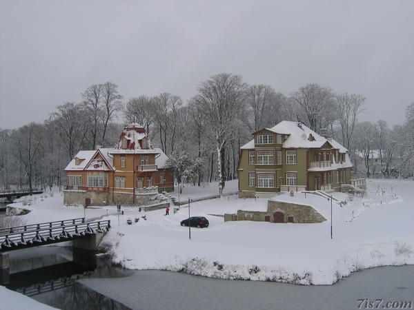 Kuressaare villas in winter.
