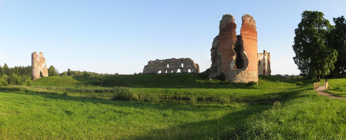 Laiuse fortress panorama.