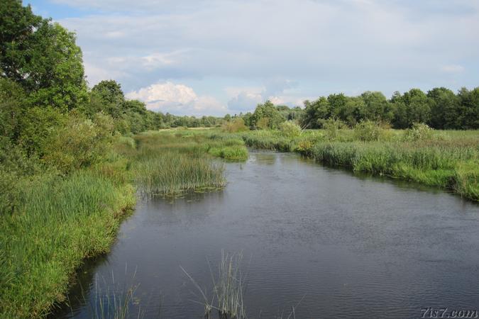 Laupa manor (river side)