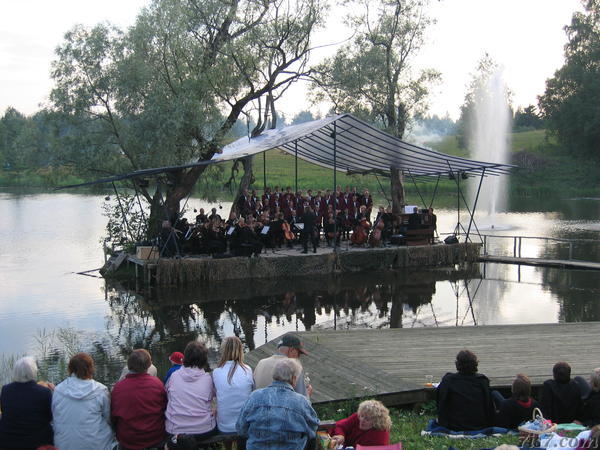 Concert on the lake