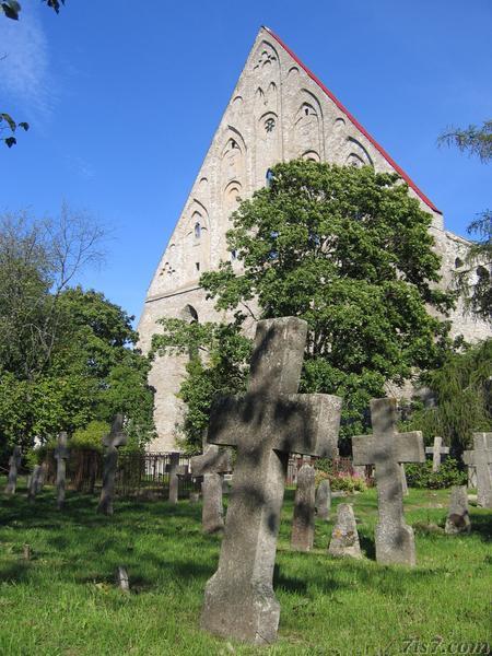 Pirita convent facade seen from the graveyard