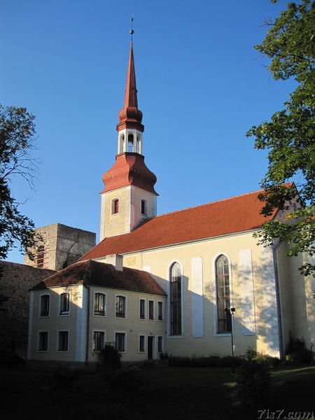 Põltsamaa church