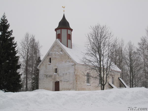 Taagepera church in winter