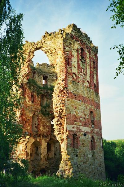Vastseliina castle ruins tower in 1997