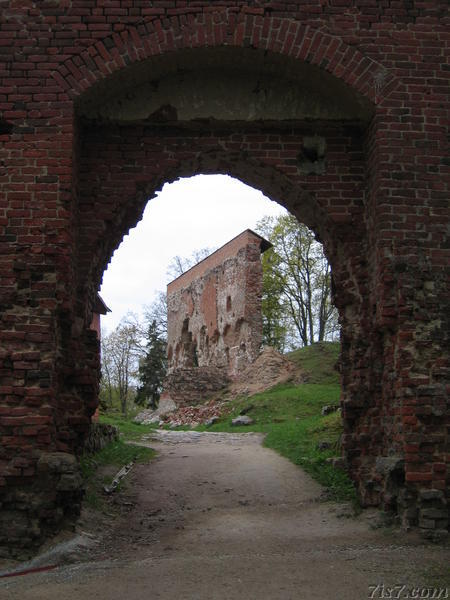 Viljandi castle ruins