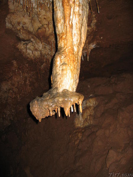 Showerhead Cave Formation