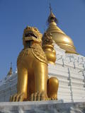 Kuthodaw Golden Lion